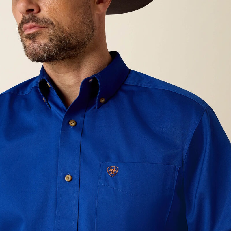 MNS Solid Twill Classic Fit Shirt